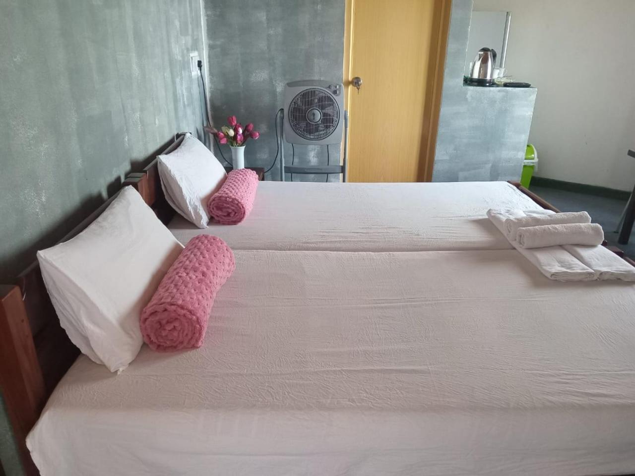 Jily Stay Kandy Zewnętrze zdjęcie